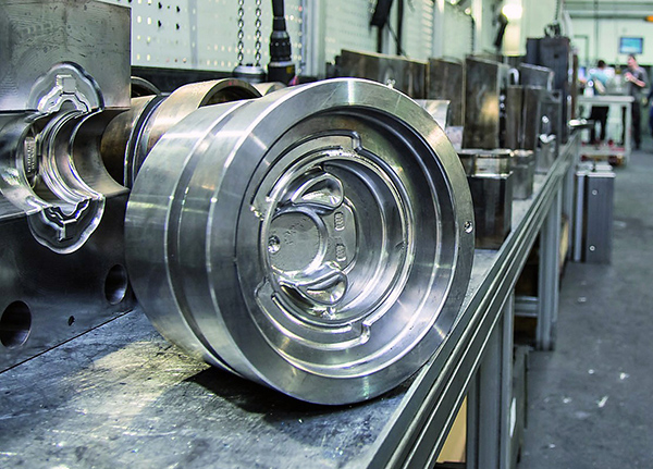 High-accuracy mill-turning of forging dies