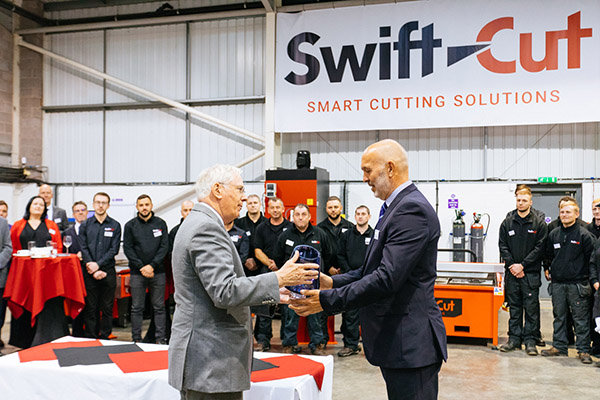 Royal visitor presents award to Swift-Cut