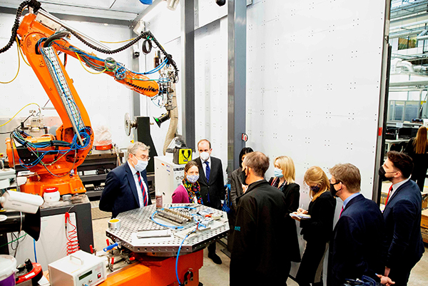 Select Committee visits manufacturing leaders