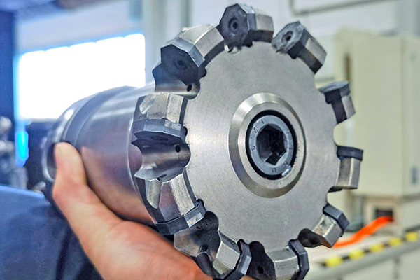 Performance boost with face-milling cutter