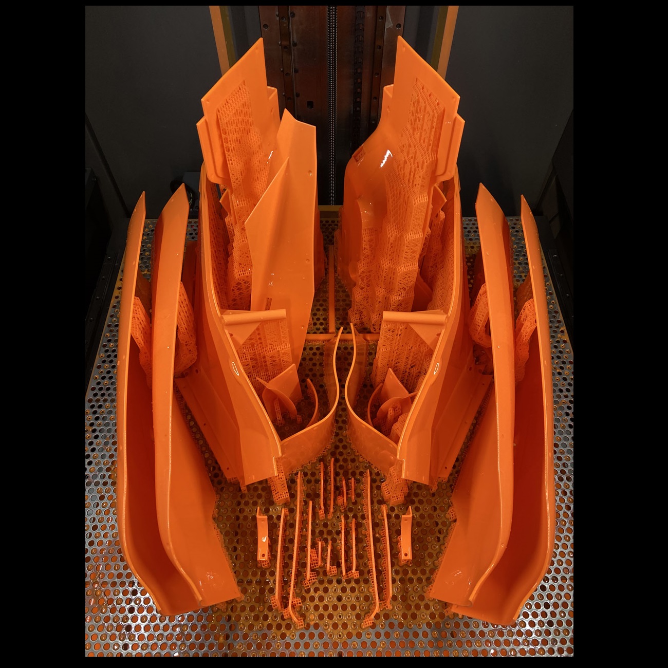McLaren Racing 3D prints 9000 parts a year