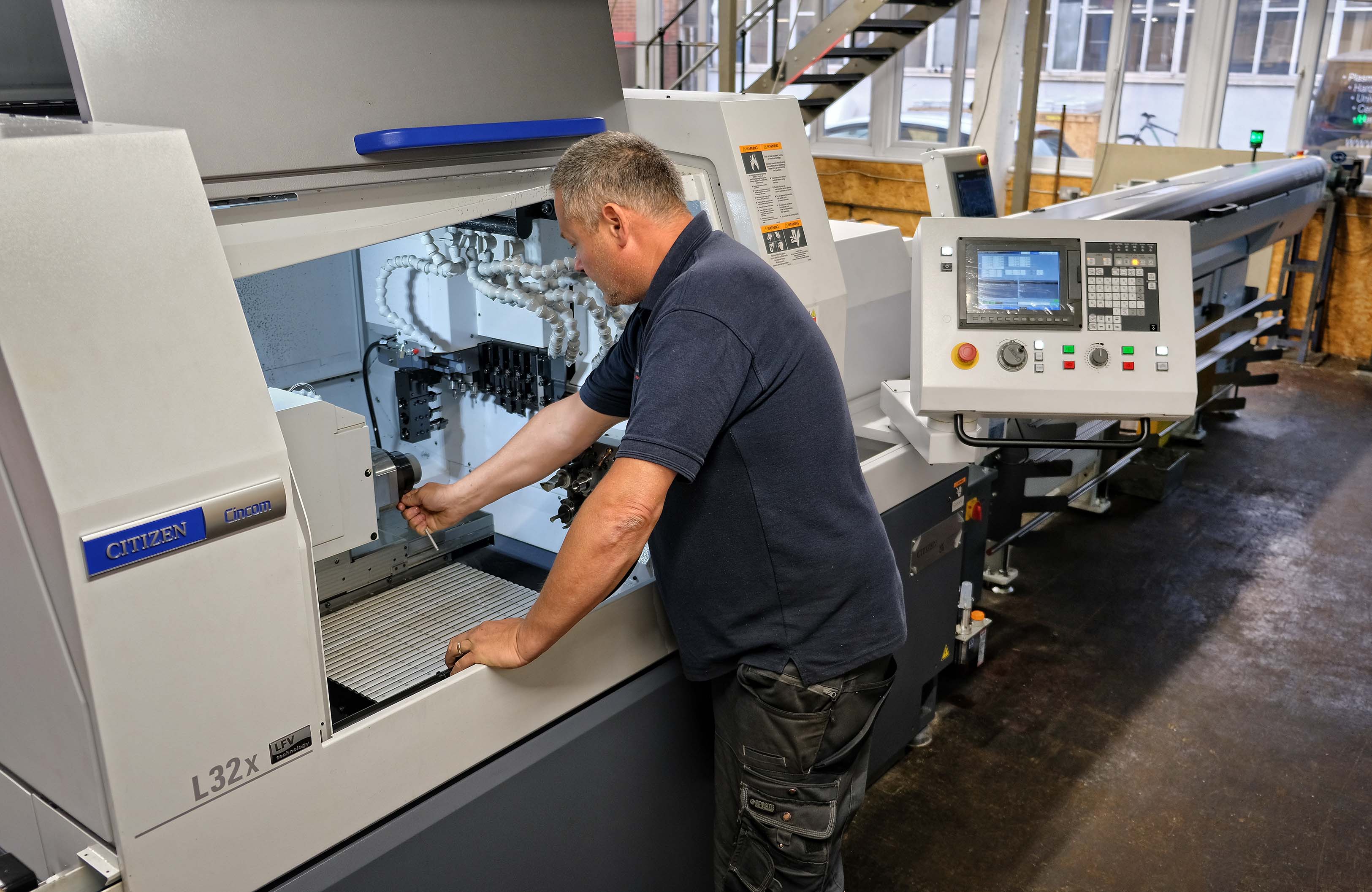 SUBCONTRACTOR BUYS SLIDING-HEAD LATHE FOR HIGH PRODUCTIVITY AND “AN EASY LIFE”