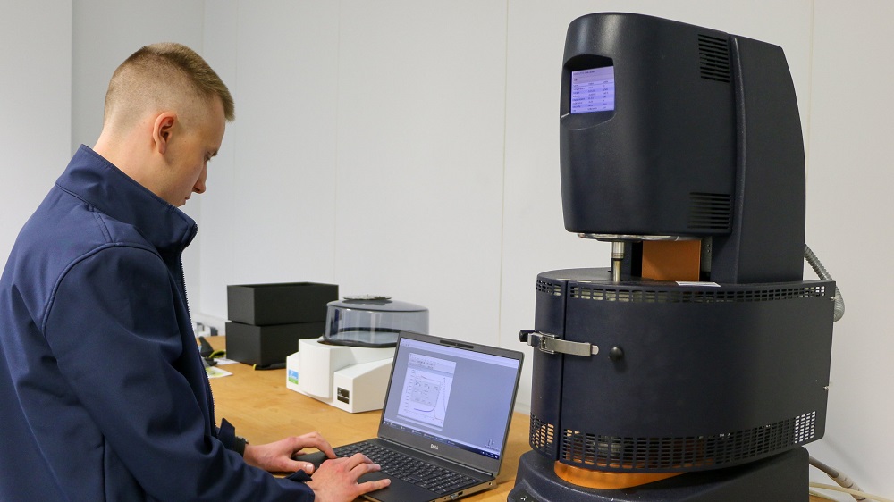 Chemical simulation software tests new composites
