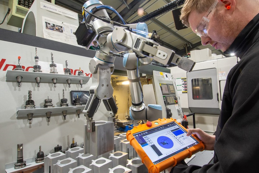 Robot safety enables mobile machine tending