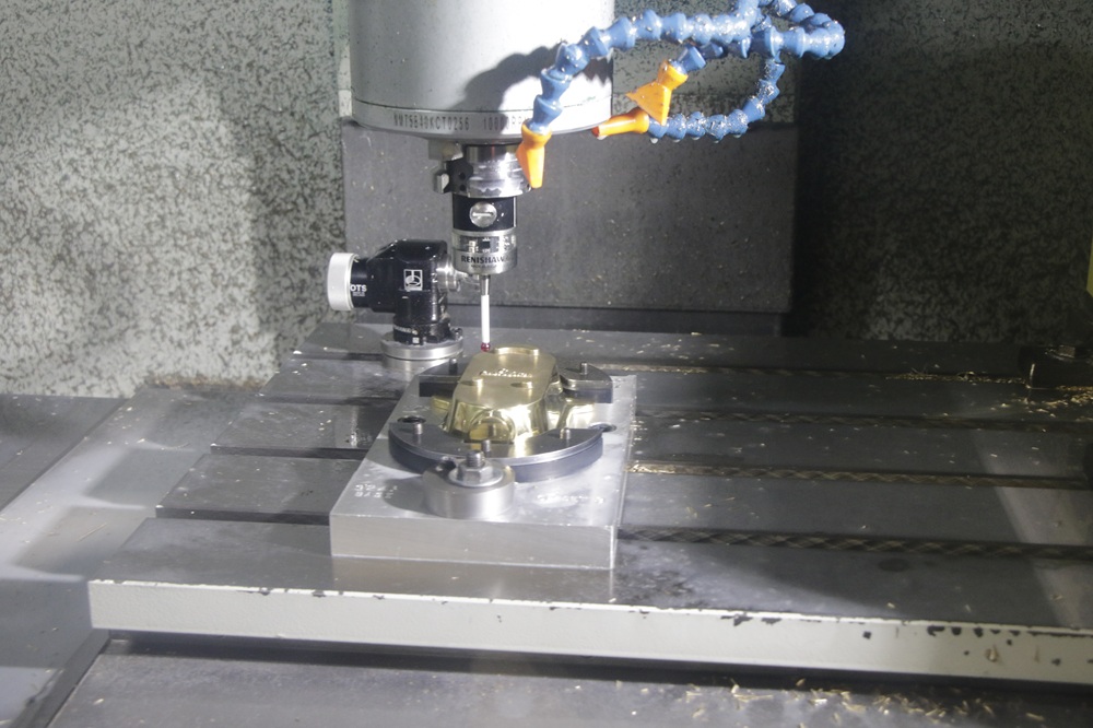 Traditional homeware made on modern XYZ machines