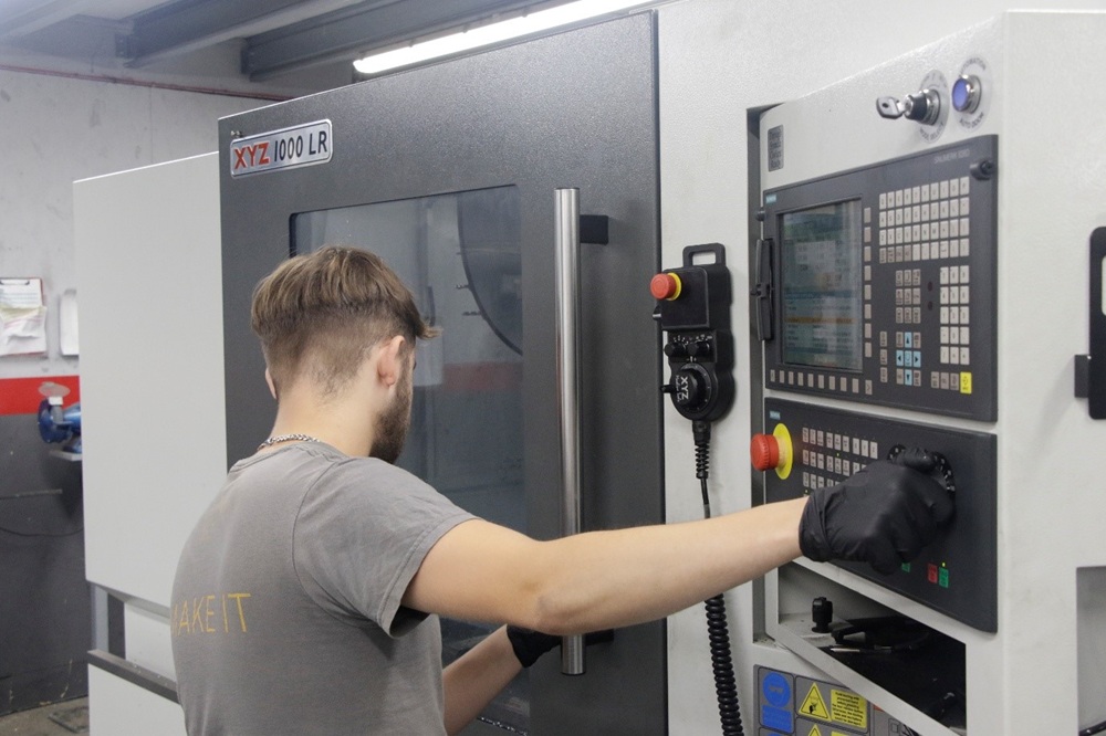 COMPONENTS MADE ON XYZ MACHINES HELP METALLIC ELEPHANT TODELIVER BUSINESS GROWTH