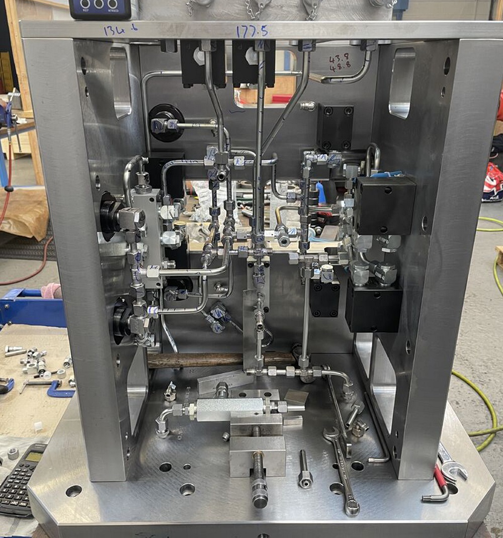 The art of hydraulic pipework in automated fixtures