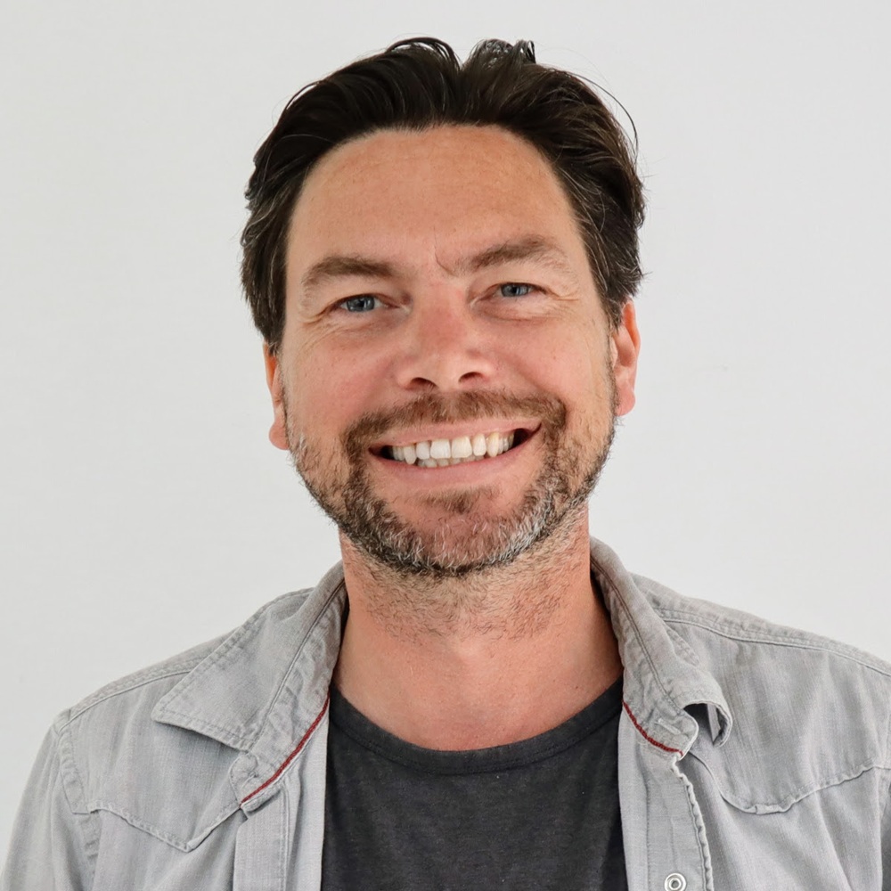 Manufacturing sector lags in AI adoption