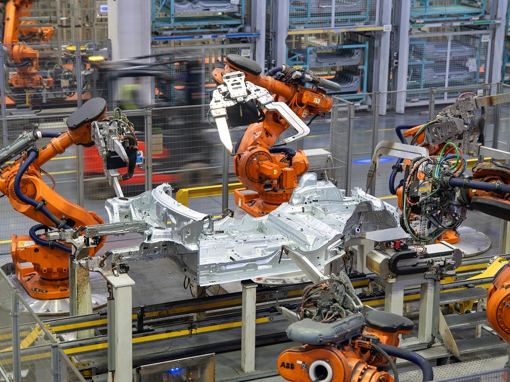 Modern MINI Celebrates 25 Years of Manufacturing