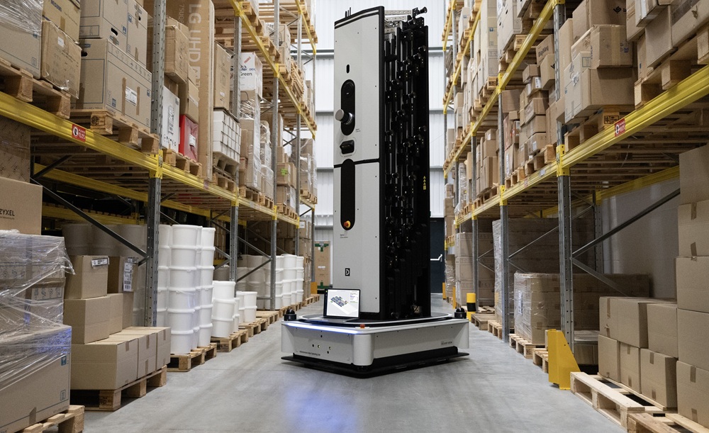 Robotics partnership