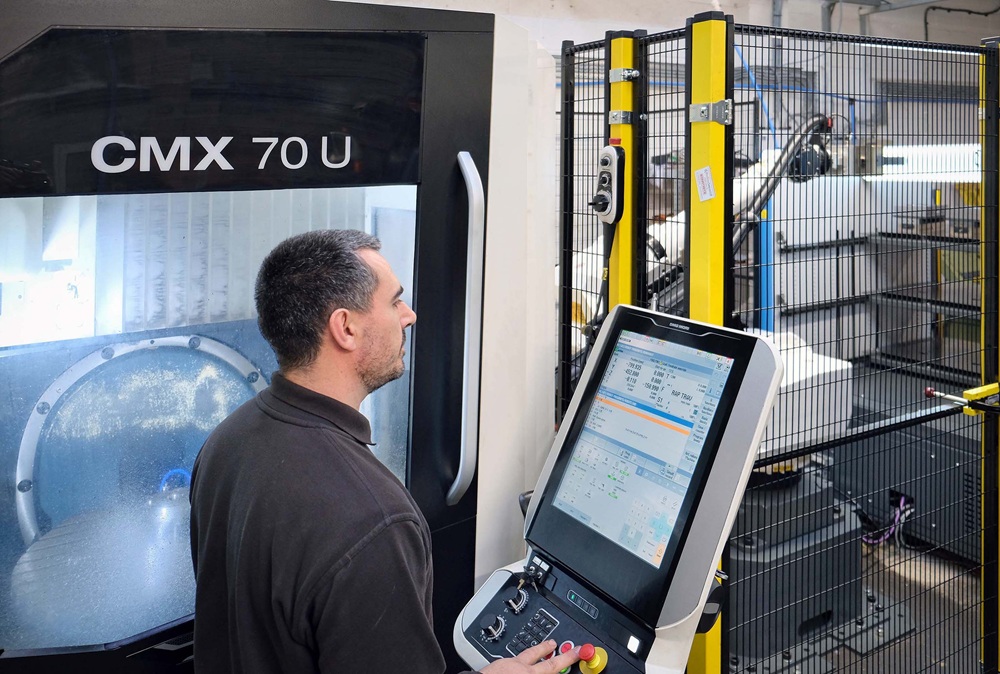Subcontractor automates high-accuracy prismatic machining
