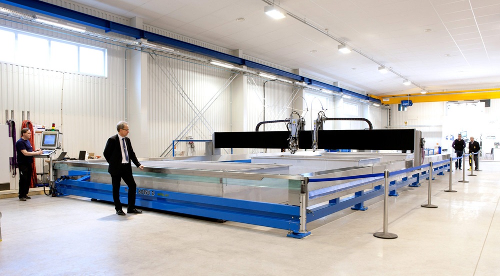 Demonstrating flexible production for large-scale manufacturing