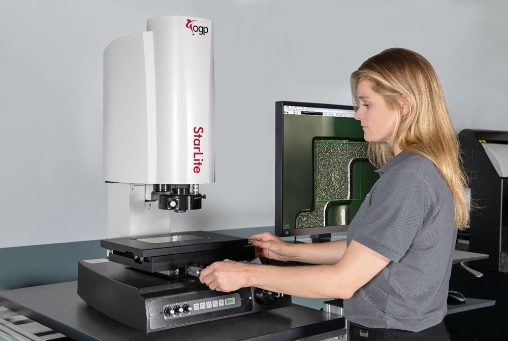 New semi-automatic three-axis video measurement system